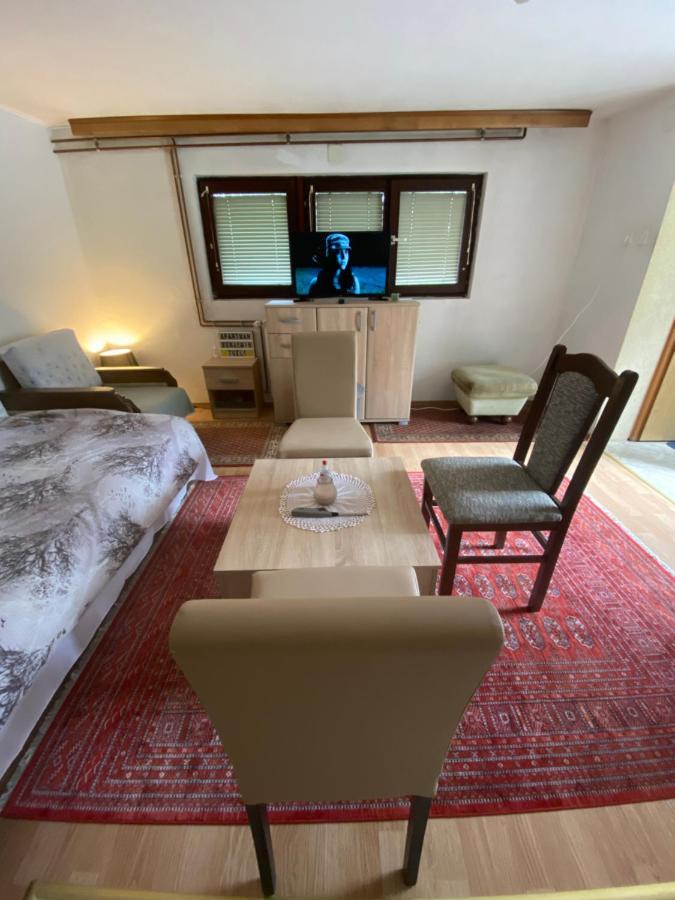 투즐라 Apartman Benjamin 아파트 외부 사진